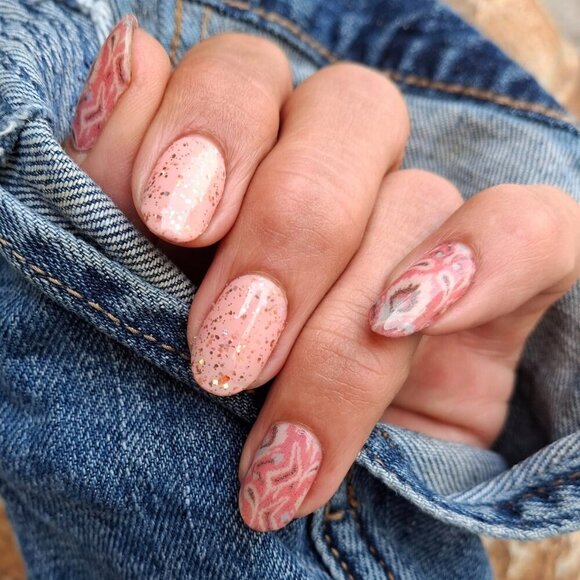 Color Street- Peony Glee - Picture 5 of 5